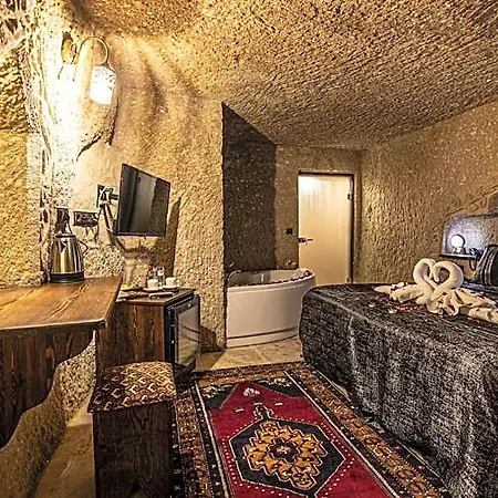Zumrutuanka Cave 5*